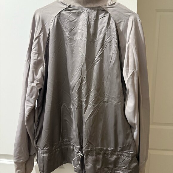 Lulu Lemon zip up jacket - Picture 2 of 6